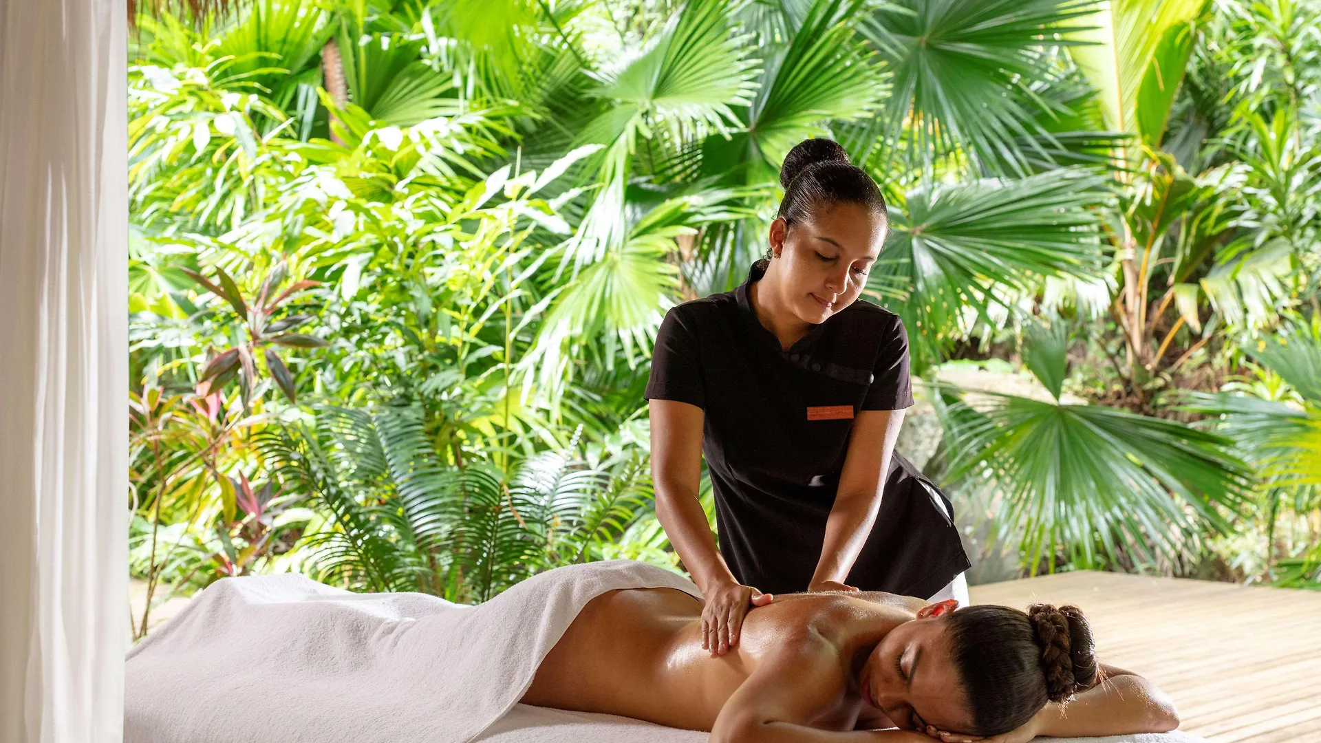 Anantara Maia Seychelles Villas Anse Boileau 5*,