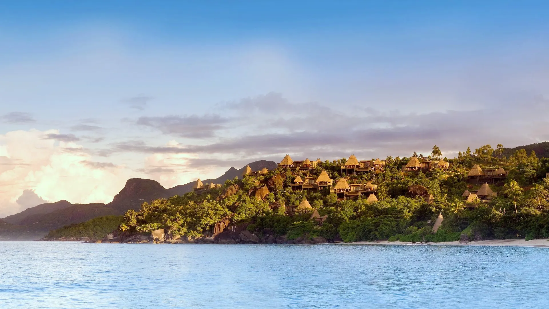 ***** Resort Anantara Maia Seychelles Villas Anse Boileau Seychelles